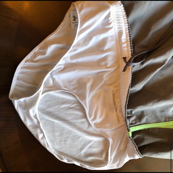 Under Armour athletic running gym shorts - Picture 5 of 5